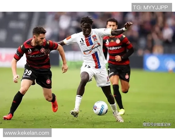 惠灵顿凤凰队与纽喷气机的精彩对决展现足球魅力与激情碰撞 惠灵顿凤凰队与纽喷气机的精彩对决展现足球魅力与激情碰撞